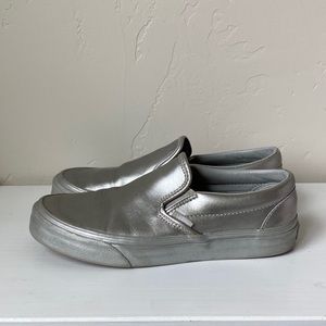 Classic Vans slip on sneakers in silver leather